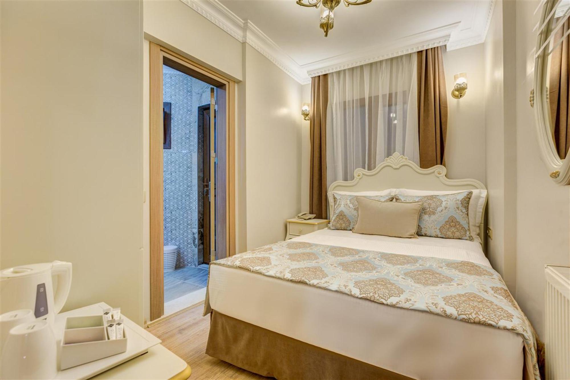 Cunda Oezerbey Konagi (Adults Only) Hotell Ayvalı Eksteriør bilde
