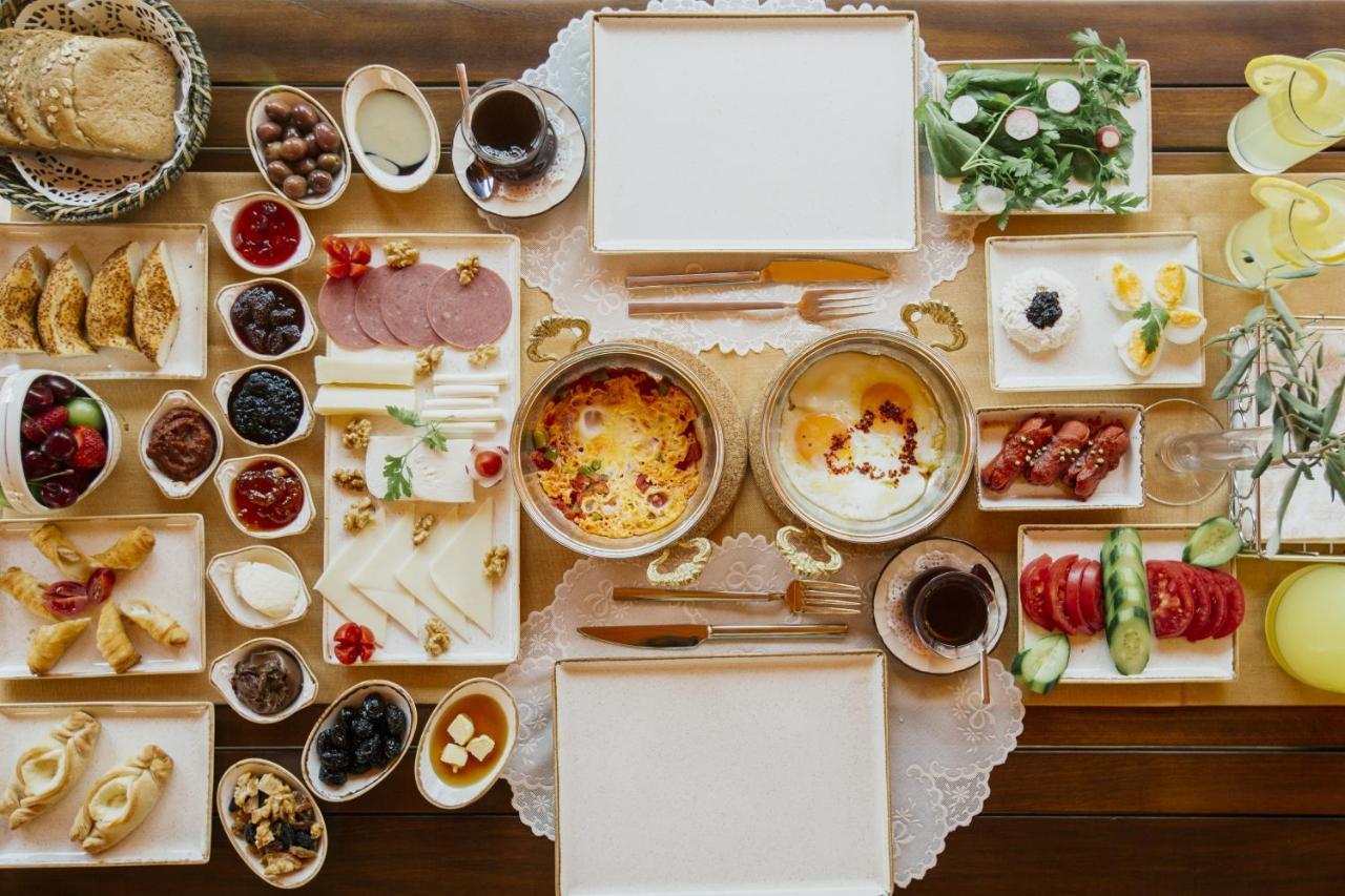 Cunda Oezerbey Konagi (Adults Only) Hotell Ayvalı Eksteriør bilde