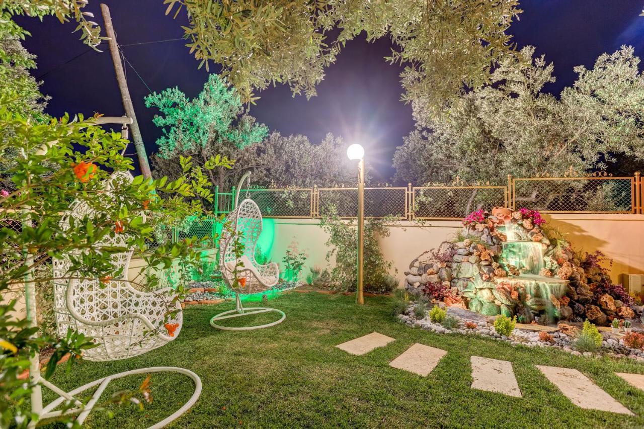 Cunda Oezerbey Konagi (Adults Only) Hotell Ayvalı Eksteriør bilde